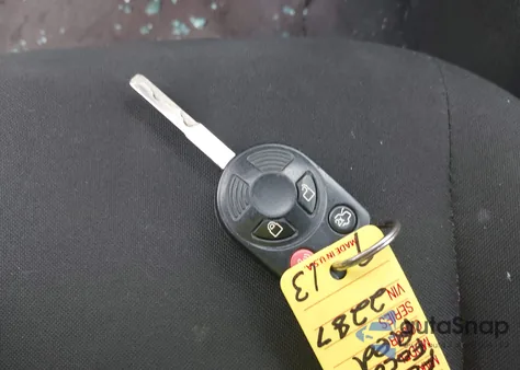 2016 Ford Focus Se z USA, uszkodzony, nr VIN 1FADP3F21GL232287